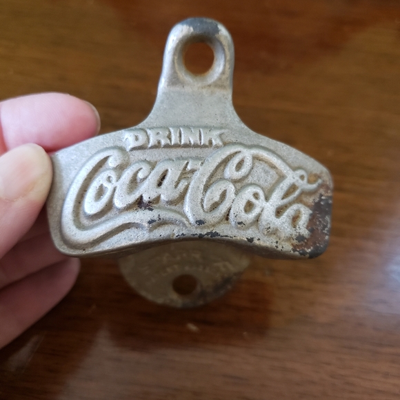 Vintage Coca-Cola Bottle Opener - Picture 6 of 7